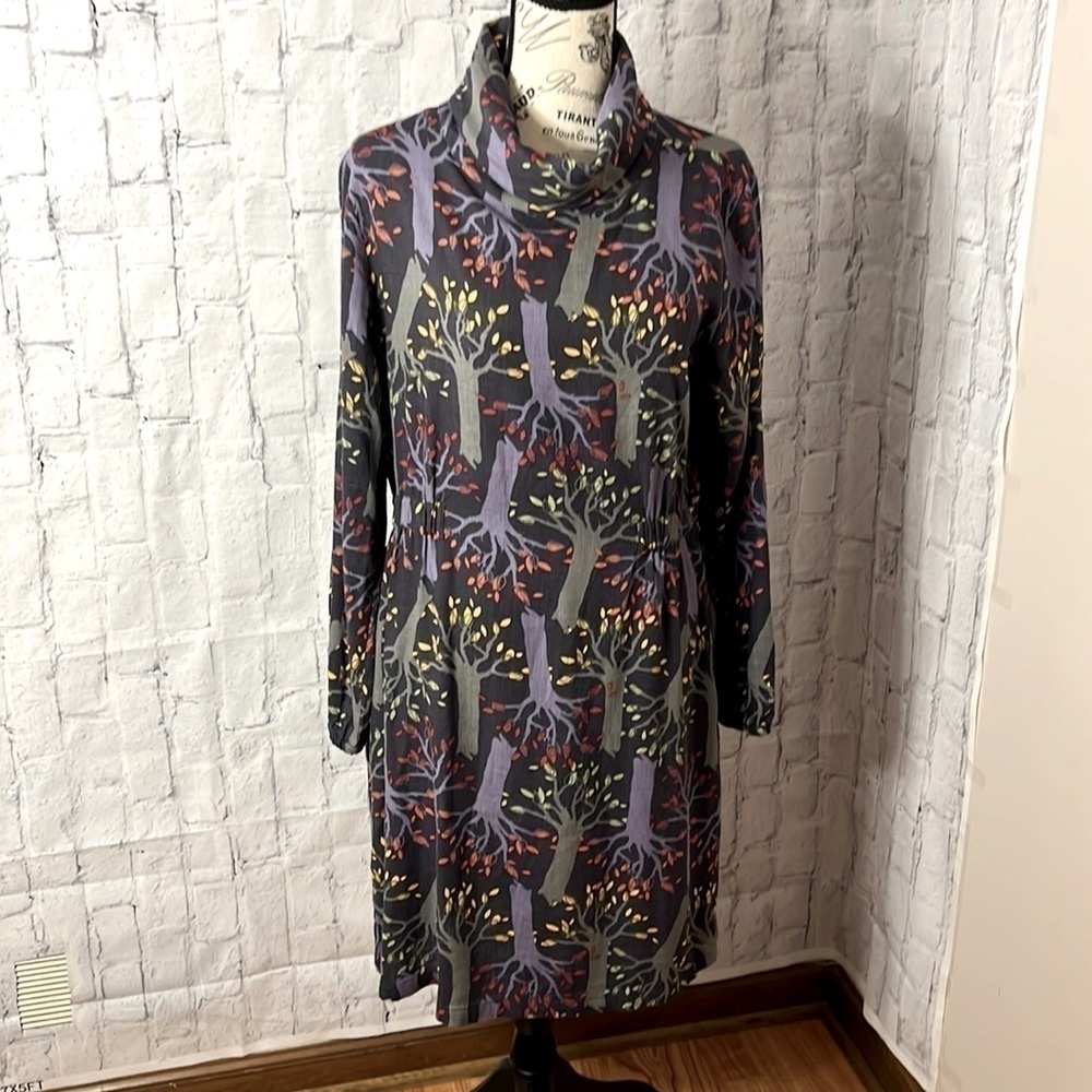𝅺PEPALOVES Size Medium Black, Green,Purple, Red, Tree and Leaf Designed Dress